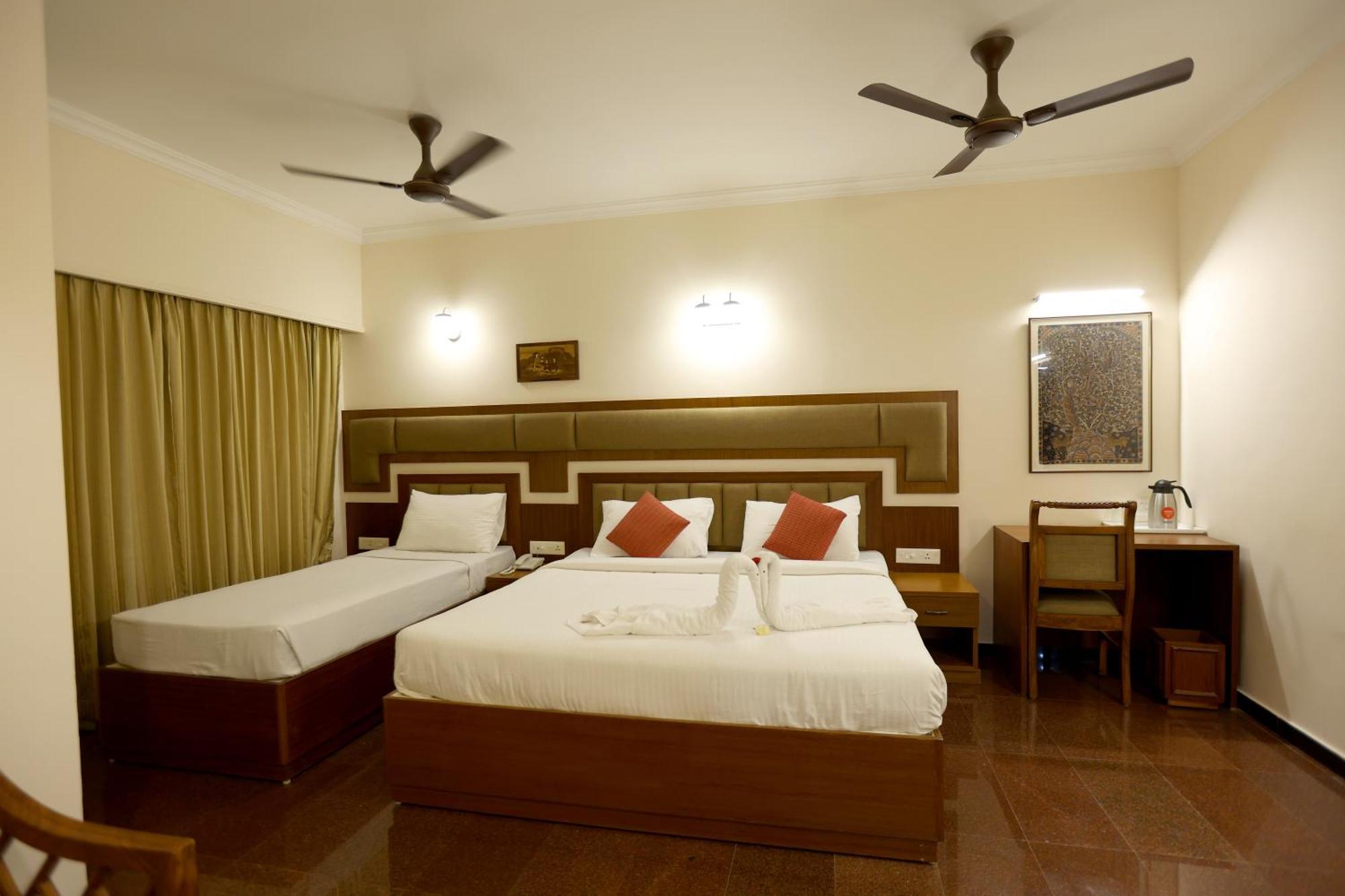 Breeze Residency Hotell Tiruchirappalli Eksteriør bilde